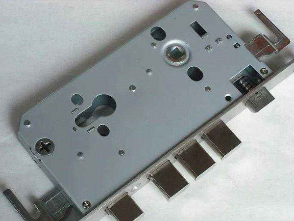 自贡24小时上门开锁公司